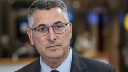 שר החוץ הישראלי מודה בבידוד בינלאומי