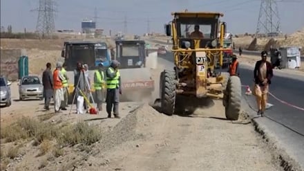 راه‌اندازی بیش از ۳۷۰ طرح عمرانی و انکشافی در ولایت غزنی در سال ۱۴۰۴