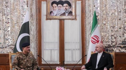 *Galibaf: İran, Bölgede Tam Barış ve Güvenliğin Sağlanmasında Kararlı*