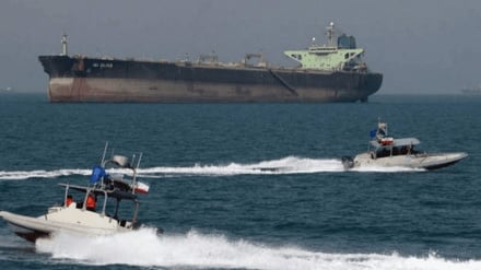 দুটি জাহাজ জব্দ করার কথা জানাল ইরান