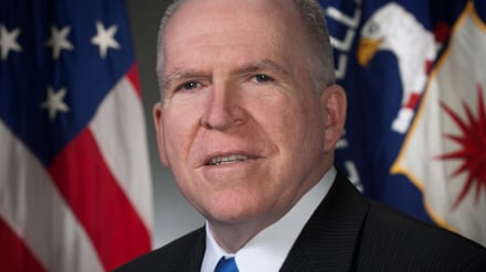 Бывший глава ЦРУ призвал отстранить Трампа / сенатор США: воинственная политика Вашингтона ухудшает жизнь американцев