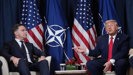 ইরানের সাথে যুদ্ধে যুক্তরাষ্ট্রকে একা ফেলে যাওয়ায় ন্যাটোকে শাস্তি দিতে চান ট্রাম্প