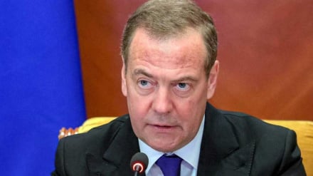 Մեդվեդև. Ոչ ոք թույլ չի տա Թրամփին տիրանալ աշխարհի նավթին / Զախարովա. Հորմուզի նեղուցը շրջափակելու ԱՄՆ-ի գործողություններն անօրինական են