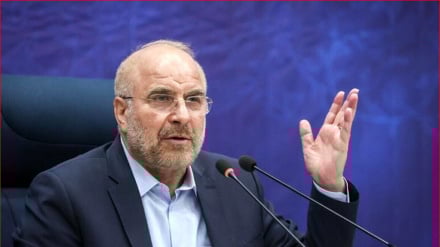 Qalibaf: If the siege continues, the Strait of Hormuz will not remain open