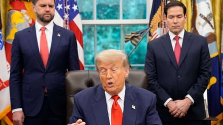 د امریکا د ولسمشر ټرامپ په حکومت کښې اختلاف زیات شوی او حکومتي چارواکي له کارونو لیرې کیږي 