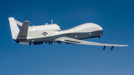 АҚШ ниҳоят ўта ривожланган учувчисиз учоғини Форс кўрфазида ҳалокатга учраганини тасдиқлади