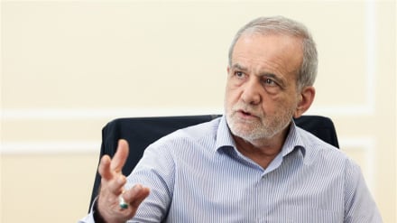 পাকিস্তানে ইরানি প্রতিনিধিদল জাতীয় স্বার্থ রক্ষাকারী: ইরানের প্রেসিডেন্ট