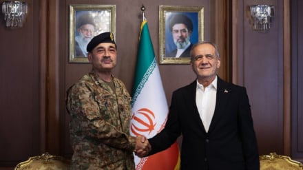 Փեզեշքյան. Իրանը ձգտում է տարածաշրջանում խաղաղության և կայունության 