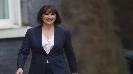 Menteri Keuangan Inggris: Serangan AS dan Israel ke Iran, sebuah Kebodohan