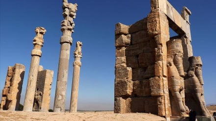 CNN räumt ein: Amerikanisch-israelischer Krieg gegen Iran weckt bei Chinesen Begeisterung für die persische Zivilisation / Bücher über Persepolis in Peking vergriffen