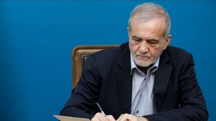 Pezeşkiyan: İran ordusu halkın içinden doğan, izzet, kudret ve ulusal bağımsızlığın sembolüdür‌