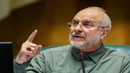 قالیباف: تنگه هرمز درکنترل جمهوری اسلامی ایران است