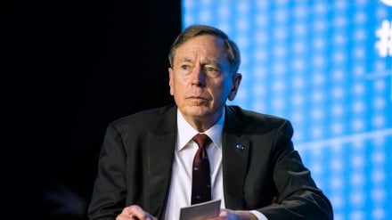 Eski CIA başkanı, İran’ın Hürmüz Boğazı’nı kontrol etmesiyle stratejik gücünün arttığını kabul etti‌