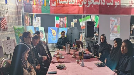 ابوطالب مظفری:  مقاومت مردم ایران برای جامعه مهاجران افغان درس‌آموز است