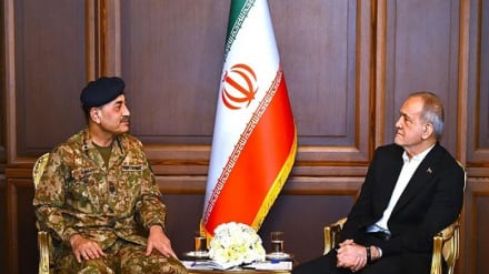 د پاکستان د پوځ مشر د ایران له ولسمشر ، د پارلمان له مشر او خارجه وزیر سره کتنې وکړې