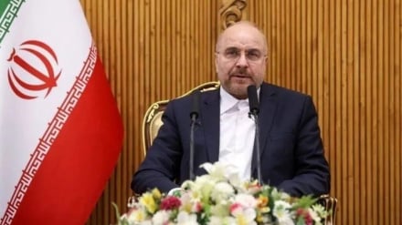 Qalibaf: Si el asedio continúa, el estrecho de Ormuz no permanecerá abierto