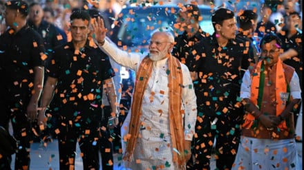 পশ্চিমবঙ্গে বিজেপির বড় জয়, ভবানীপুরে শুভেন্দুর কাছে হেরে গেলেন মমতা