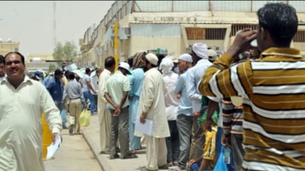 Emiratet e Bashkuara Arabe deportojnë 15,000 pakistanezë