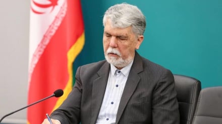 وزیر فرهنگ  و ارشاد اسلامی ایران: زبان فارسی از مهمترین ستون‌های ماندگاری صدای مستقل ایران در جهان است