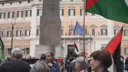 İtalya'da Filistin'le dayanışma ve küresel filoya yapılan saldırının kınanması için protesto gösterisi düzenlendi