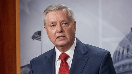 Lindsey Graham Usulkan Rakyat Iran Dipersenjatai