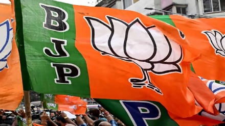 পশ্চিমবঙ্গে বিধানসভা নির্বাচনে জয়ের পথে বিজেপি, ১৯৪ আসনে এগিয়ে