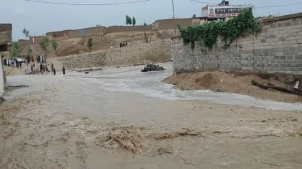 جان‌باختن ۵ تن در پی جاری‌شدن سیلاب در لغمان