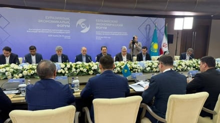 Иран мен Қазақстанның Өнеркәсіп және сауда министрлері: Екі ел арасындағы сауда көлемі 3 миллиард долларға дейін артуы керек