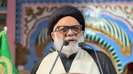   د ایران ملت د اسلامي امت لپاره د عزت او مقاومت مشال دی 