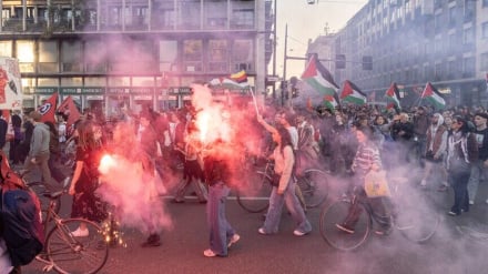Binlerce Avrupalı, İsrail rejiminin El-Samoud filosuna yönelik saldırısını protesto etti