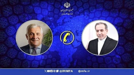 Menlu Iran dan Italia Bahas Perkembangan Kawasan Via Telepon