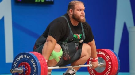 Campionato asiatico di sollevamento pesi: Iran batte il record mondiale dello slancio