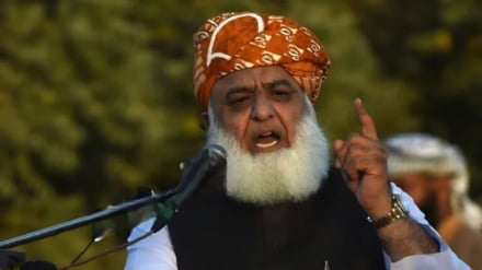  مولوی فضل‌الرحمان: ارتش پاکستان غیرنظامیان را در مناطق مرزی می‌کشد