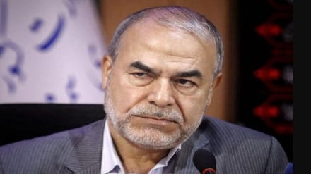 Viceministro Político del CGRI: El tráfico en el Estrecho de Ormuz solo se realizará con autorización de Irán