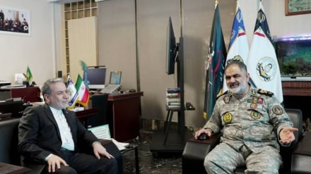 Amiral İrani: İran İslam Cumhuriyeti Deniz Kuvvetleri, İran'ın güvenliğini savunmaya hazırdır