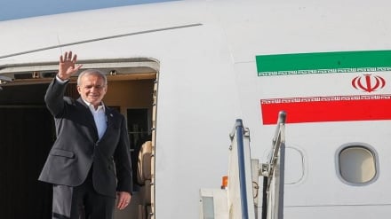 پزشکیان، تهران را به مقصد اسلام‌آباد ترک کرد