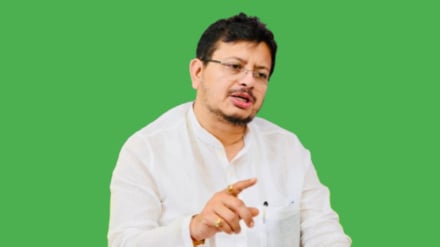 আপাতত পশ্চিমবঙ্গের বিরোধী দলনেতা ঋতব্রতই, অন্তর্বর্তী নির্দেশ দিল না আদালত