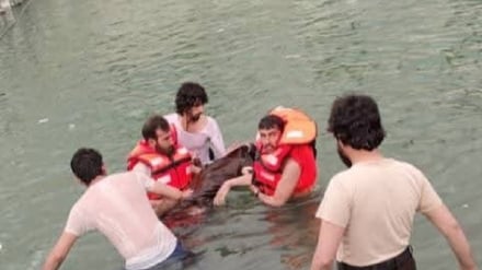سږ کال افغانستان کې ۷۵ کسان په اوبو کې د ډوبېدو له امله مړه شوي