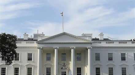 همزمان با توافق ایران و آمریکا، دود سفید از کاخ سفید برخاست