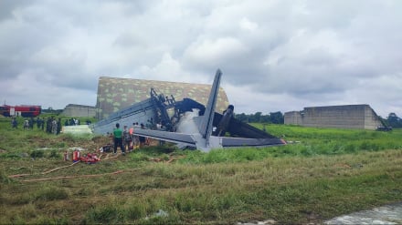 ভারতের আসামে অবতরণের মুহূর্তে মালবাহী বিমান বিধ্বস্ত, তদন্ত শুরু