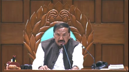 সংসদে মাথা নত না করে নিজ ধর্মমতে সম্মান দেখানোর সুযোগ পেলেন এমপিরা