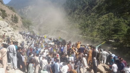 د کشمیر په اعتراضونو کې د وژل شویو شمېر ۲۰ تنو ته ورسېد