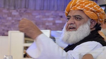 فضل‌الرحمن از سیاست‌های پاکستان در قبال افغانستان انتقاد کرد