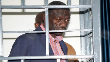 Uganda: Kizza Besigye apinga kuwekwa kizuizini katika kesi ya uhaini inayomkabili