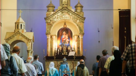 Թեհրանի հայոց թեմի առաջնորդարան. Իմամ Խոմեյնիի կողմից աստվածային կրոնների հետևորդների քաղաքացիական իրավունքների վրա շեշտադրումը նրա մնայուն ժառանգության մի մասն է