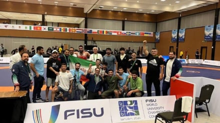 Mundësit studentë iranianë qëndrojnë në podiumin e parë në botë me 9 medalje shumëngjyrëshe