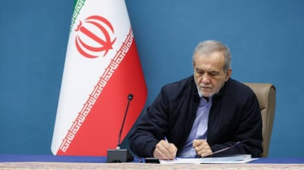 پزشکیان: پیام رهبر انقلاب نقشه راه صیانت از منافع ملی ایران در مسیر مذاکره است