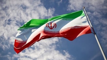 Iran’s flag raised in heart of Los Angeles, USA