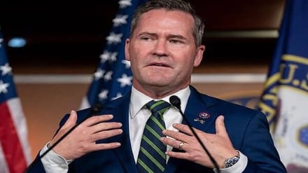 Waltz: Trump Buka Ruang Negosiasi, Tapi Tak Batasi Waktu—Semua Opsi Masih di Meja