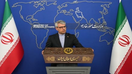 حضور گسترده مقامات و گروه‌های مردمی در مراسم وداع با «رهبر مجاهد و شهیدانقلاب»